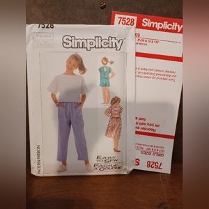 Vintage Simplicity #7528 Sewing Pattern/ Uncut/ Girls' Easy to Sew Lot